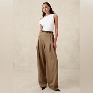 Banana Republic Siena Wide-Leg Italian Wool Pants - Camel - Size: 2 - Like New!